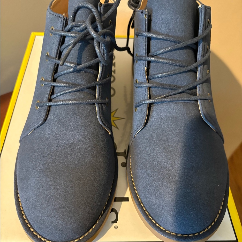 Seven Dials NIB Women’s Size 9 M